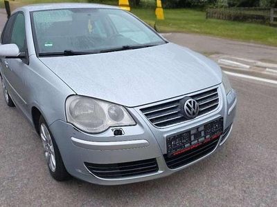 Gebraucht VW Polo Sportline 69 PS (50 kW) 2006 Silber Kleinwagen