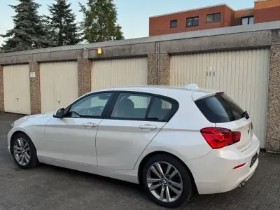 Używany BMW 120 Advantage 190 KM (139 kW) 2016 Biały Hatchback