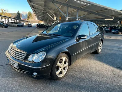 Gebraucht Mercedes C180 143 PS (105 kW) 2005 Schwarz Limousine