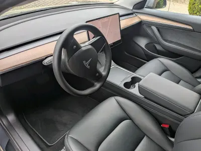 Usado Tesla Model 3 Standard Range Plus 235 kW (320 CV) 2022 Gris Berlina