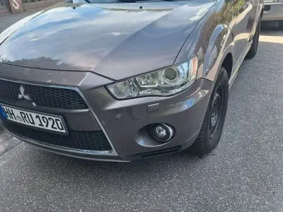 Gebraucht Mitsubishi Outlander Instyle 156 PS (114 kW) 2010 Braun SUV