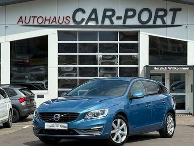 Gebraucht Volvo V60 Business Edition 150 PS (110 kW) 2015 Blau Kombi
