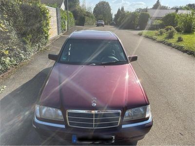 Mercedes C180