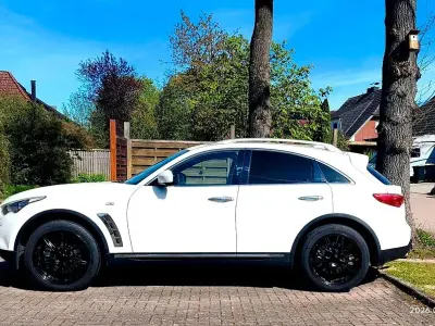 Gebraucht Infiniti Fx30 Premium 238 PS (175 kW) 2011 Weiß SUV