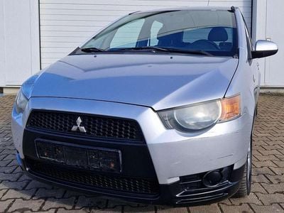Usata Mitsubishi Colt Invite 95 CV (69 kW) 2009 Argento Utilitaria