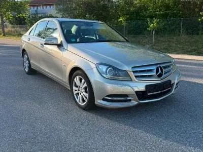 Gebraucht Mercedes C220 170 PS (125 kW) 2011 Beige Limousine
