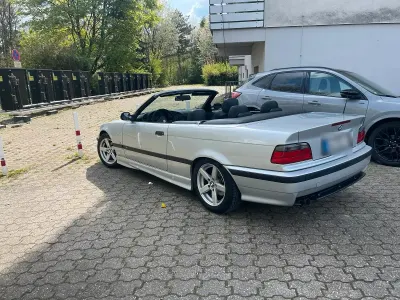 Gebraucht BMW 318 Cabriolet 115 PS (84 kW) 1999 Silber Cabrio
