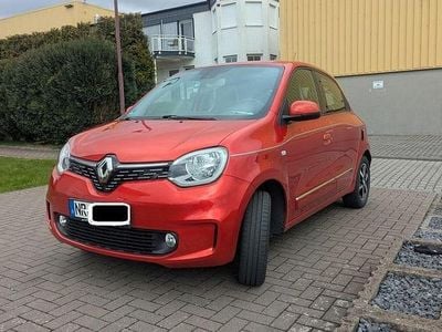 Second-hand Renault Twingo Intens 92 CP (67 kW) 2019 Roșu Hatchback