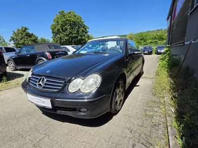 Gebraucht Mercedes CLK200 Avantgarde 163 PS (119 kW) 2004 Schwarz Cabrio