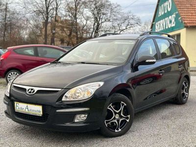 gebraucht Hyundai i30 CW 1.6 Comfort /2. Hd/Klimaautomatik/TÜV