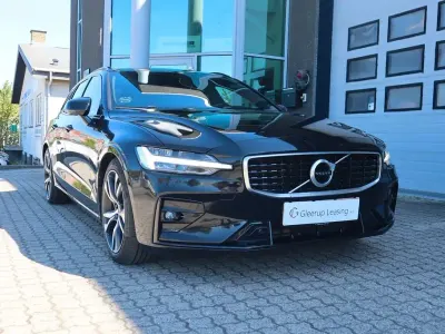 Gebraucht Volvo V60 R-Design 190 PS (139 kW) 2019 Schwarz Kombi