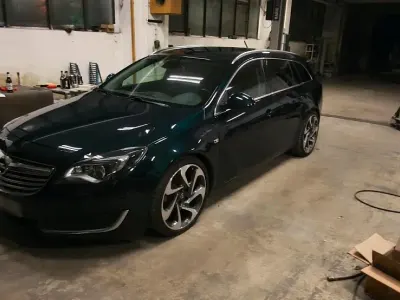 Gebraucht Opel Insignia 163 PS (119 kW) 2013 Grün Kombi