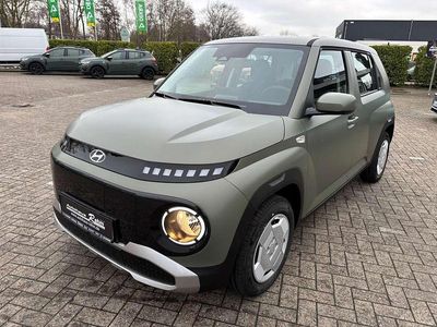 Neu Hyundai Inster Select 71 kW (97 PS) 2025 Bijarim khaki matt Kleinwagen