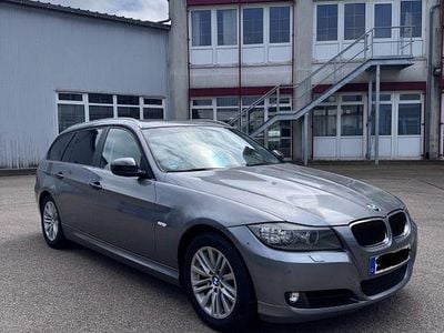 Usata BMW 318 143 CV (105 kW) 2010 Grigio Berlina
