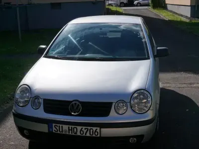 Gebraucht VW Polo Basis 64 PS (47 kW) 2003 Silber Limousine