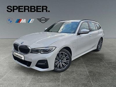 Gebraucht BMW 330e M Sport 184 PS (135 kW) 2022 Weiß Limousine