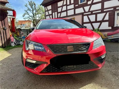 Używany Seat Leon 4Drive 300 KM (220 kW) 2020 Czerwony Sedan/Limuzyna