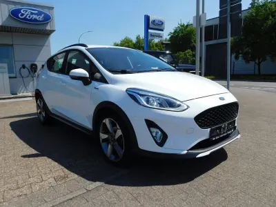 Gebraucht Ford Fiesta Active 86 PS (63 kW) 2018 Weiß Kleinwagen