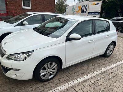 Gebraucht Peugeot 308 133 PS (97 kW) 2015 Weiß Coupé