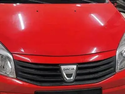 Gebraucht Dacia Sandero 75 PS (55 kW) 2009 Rot Kleinwagen