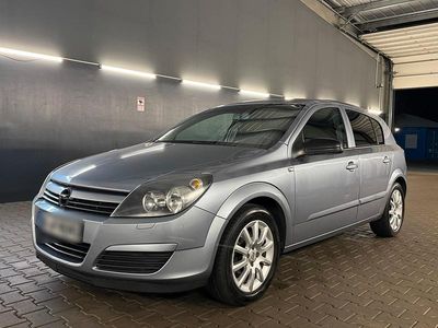 Gebraucht Opel Astra 105 PS (77 kW) 2004 Grau Limousine