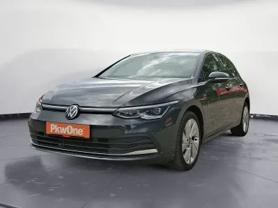 Gebraucht VW Golf VIII Style 131 PS (96 kW) 2024 Grau Limousine