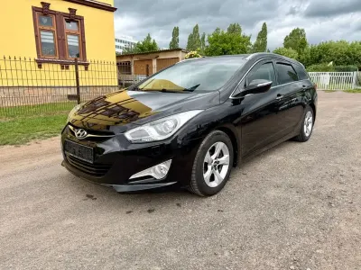 Gebraucht Hyundai i40 Premium 136 PS (100 kW) 2014 Schwarz Kombi
