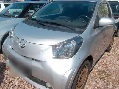 Usata Toyota iQ 68 CV (50 kW) 2009 Grigio Utilitaria