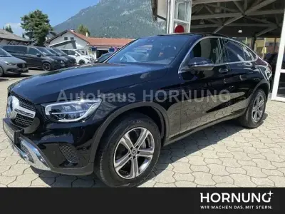 Gebraucht Mercedes GLC300de 306 PS (225 kW) 2021 Schwarz Coupé
