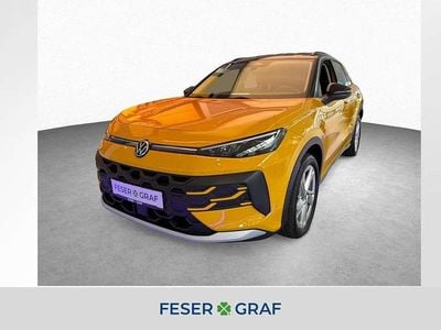 Canary yellow uni / schwarz uni Neu 2025 VW T-Roc Life SUV | 42.330 € (Teuer)