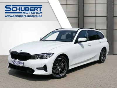 Gebraucht BMW 330 Sport Line 265 PS (194 kW) 2019 Weiß Kombi