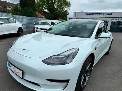 Gebraucht Tesla Model 3 RWD 239 kW (325 PS) 2022 Weiß Limousine
