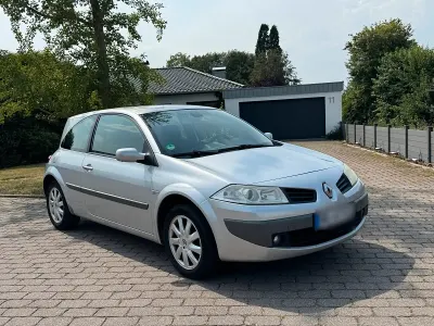 Gebraucht Renault Mégane II 111 PS (81 kW) 2007 Silber Limousine