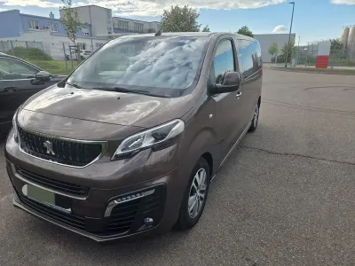 Gebraucht Peugeot Traveller Business-Line 177 PS (130 kW) 2019 Braun Van / Kleinbus
