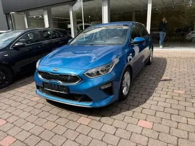 Gebraucht Kia Ceed 140 PS (102 kW) 2021 Andere Kleinwagen