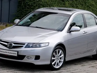 Gebraucht Honda Accord Executive 190 PS (139 kW) 2006 Silber Limousine
