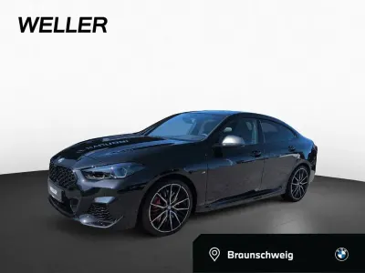 Gebraucht BMW M235 Comfort Edition 306 PS (225 kW) 2025 Black sapphire (schwarz) Coupé