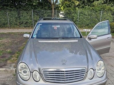 Mercedes E320