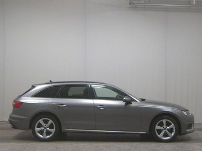 Gebraucht Audi A4 Advanced 163 PS (119 kW) 2021 Grau Kombi