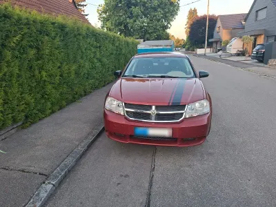Gebraucht Dodge Avenger SE 156 PS (114 kW) 2008 Rot Limousine