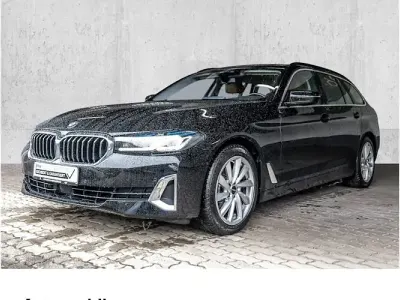 Second-hand BMW 520 Luxury Line 190 CP (139 kW) 2023 Negru Break