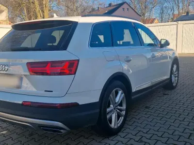 Używany Audi Q7 Comfort 218 KM (160 kW) 2016 Biały SUV