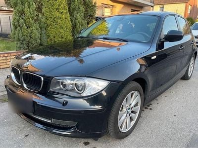 Gebraucht BMW 118 142 PS (104 kW) 2011 Schwarz Kleinwagen