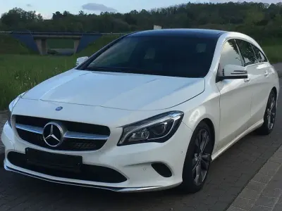 Gebraucht Mercedes CLA180 Shooting Brake 122 PS (89 kW) 2016 Weiß Kombi