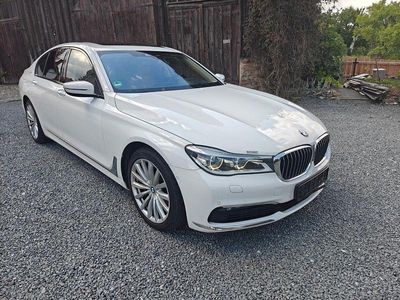 BMW 750