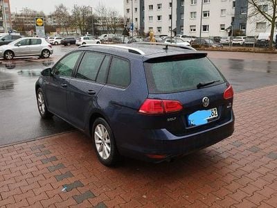 Gebraucht VW Golf VII Trendline 110 PS (80 kW) 2015 Blau Kombi