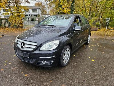 Schwarz Gebraucht 2008 Mercedes B180 Van / Kleinbus | 1.850 € (Guter Preis)