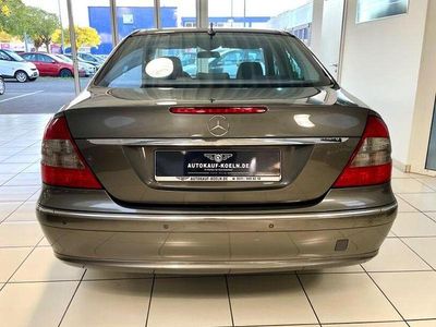 Usata Mercedes E300 Avantgarde 211 CV (155 kW) 2008 Grigio Berlina