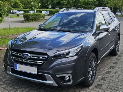 Gebraucht Subaru Outback Platinum 169 PS (124 kW) 2022 Grau Kombi