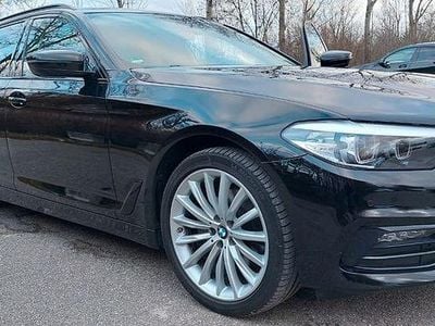 Schwarz Gebraucht 2019 BMW 520 Sport Line Kombi | 27.600 € (Fairer Preis)